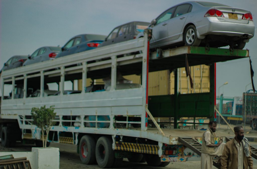 loaded car carrier picture