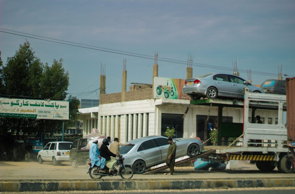 Car loading process from one city to another.